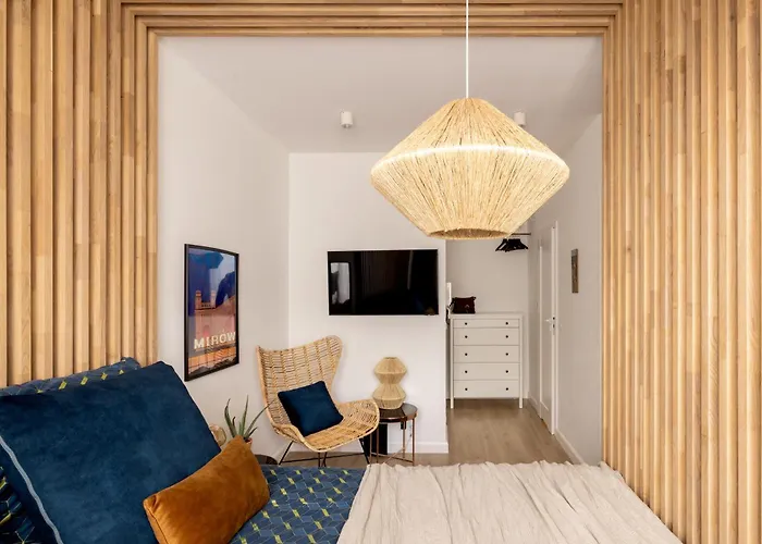 Studio Superior Koszykowa / Plac Zbawiciela